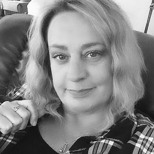 Meet your Posher, Brenda